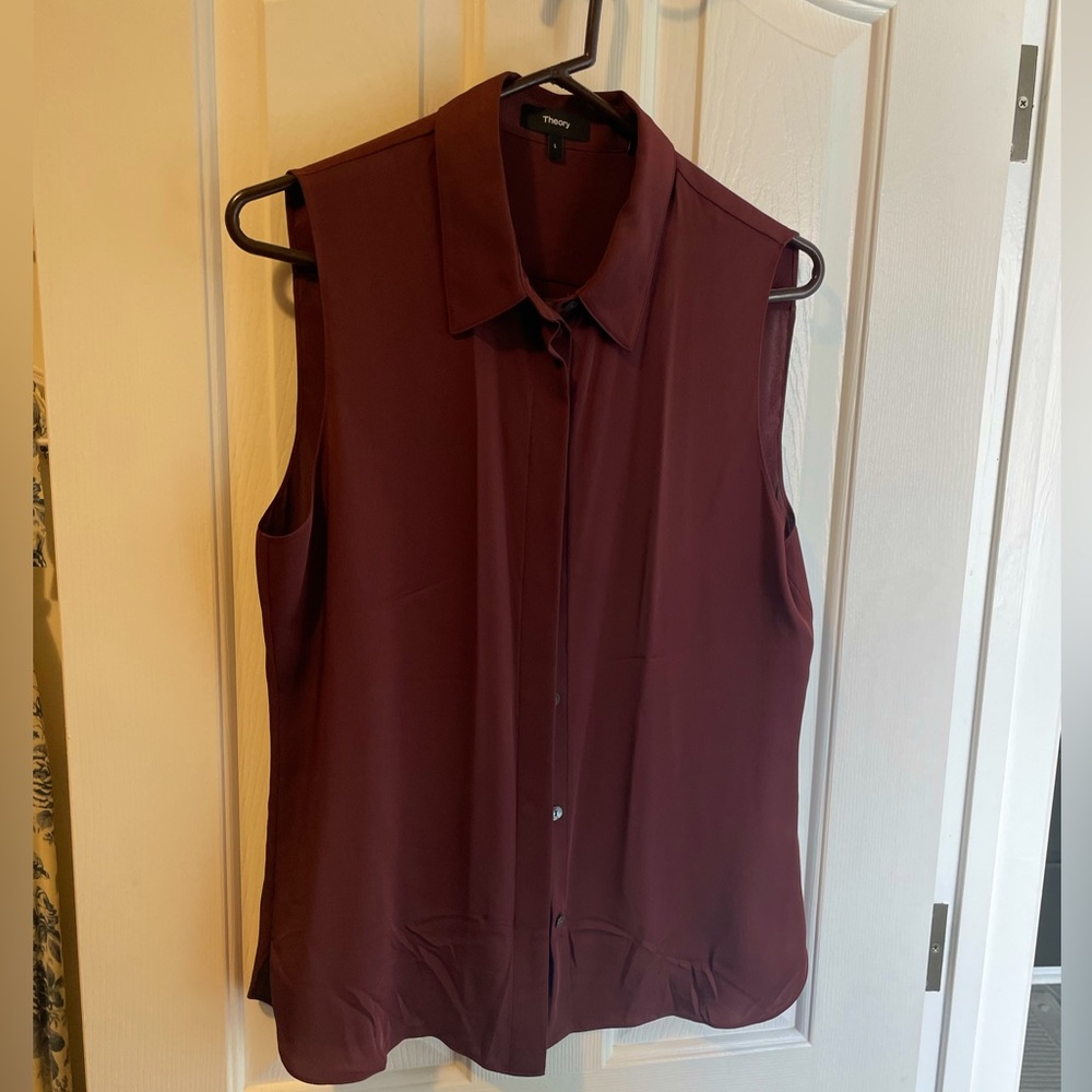 100% Silk Theory Burgundy Sleeveless Collared Button Blouse